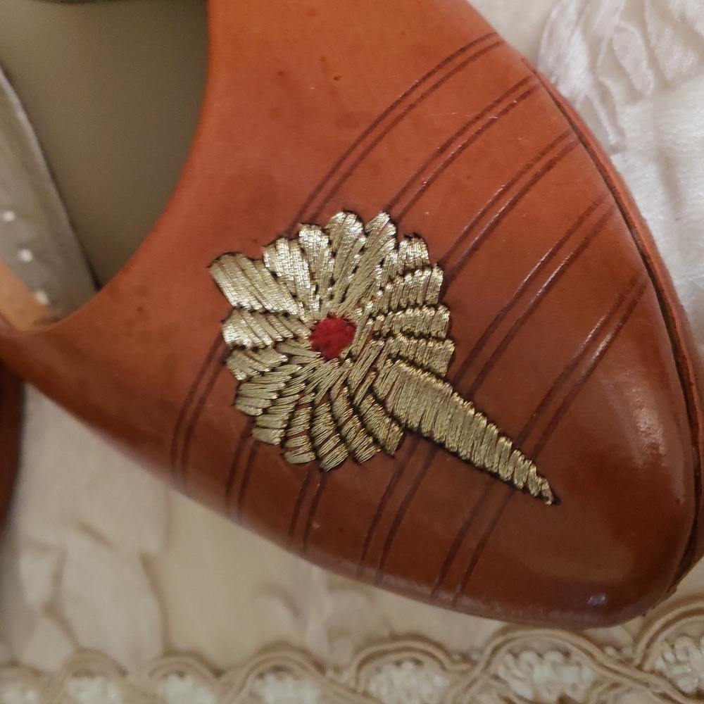 Ladies Leather Flat Shoes From India, Size 8, USA - Picture 3 of 5